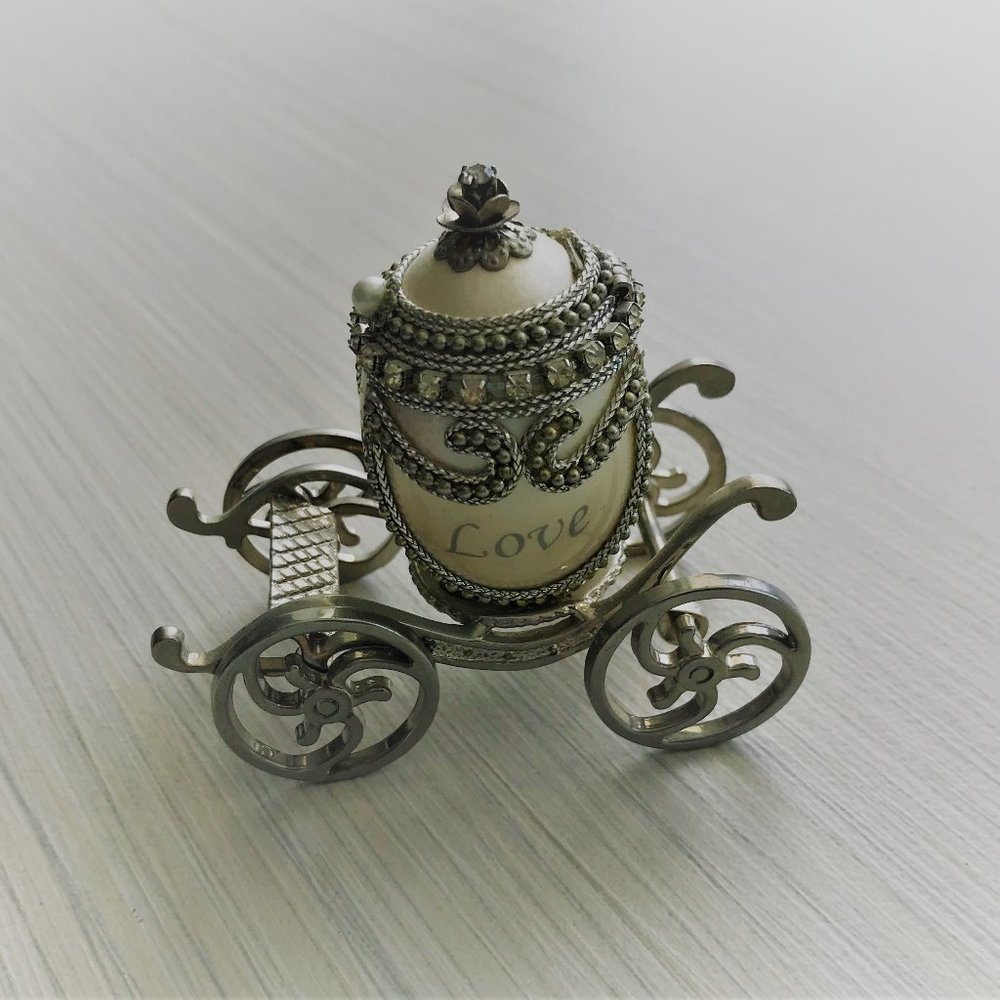 Love Carriage